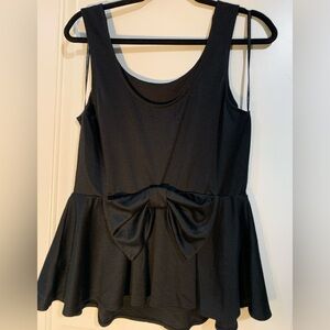 Forever 21 Black 1X Sleeveless Top, Back Bow, Flow Bottom, P2P 21” Preloved, EUC